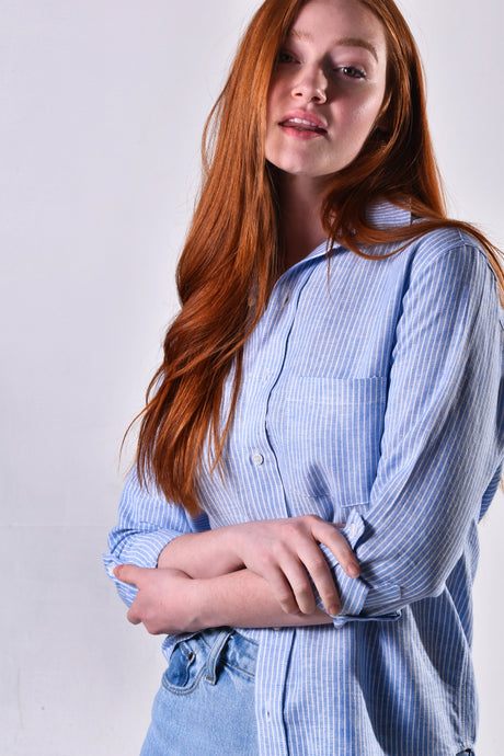 BLUE & WHITE STRIPE LINEN GIRLFRIEND SHIRT