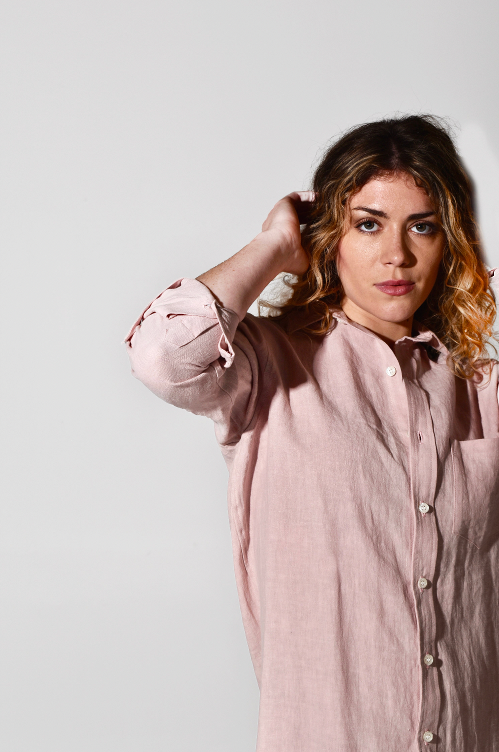 PETAL PINK LINEN GIRLFRIEND BUTTON DOWN SHIRT