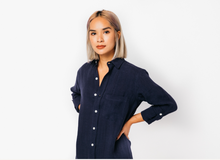 NAVY WASHED LINEN GIRLFRIEND BUTTON DOWN SHIRT