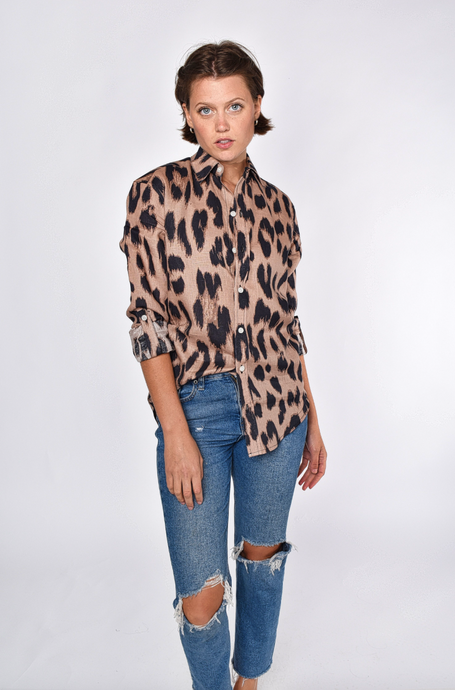 CHEETAH LINEN GIRLFRIEND BUTTON DOWN SHIRT