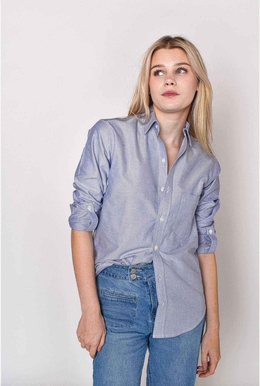BLUE OXFORD GIRLFRIEND BUTTON DOWN SHIRT E M I L Y P H I L L I P S BLUE OXFORD GIRLFRIEND BUTTON DOWN SHIRT E M I L Y P H I L L I P S