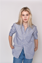 BLUE OXFORD GIRLFRIEND BUTTON DOWN SHIRT