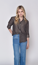 LINEN DENIM/KHAKI STRIPE GIRLFRIEND SHIRT