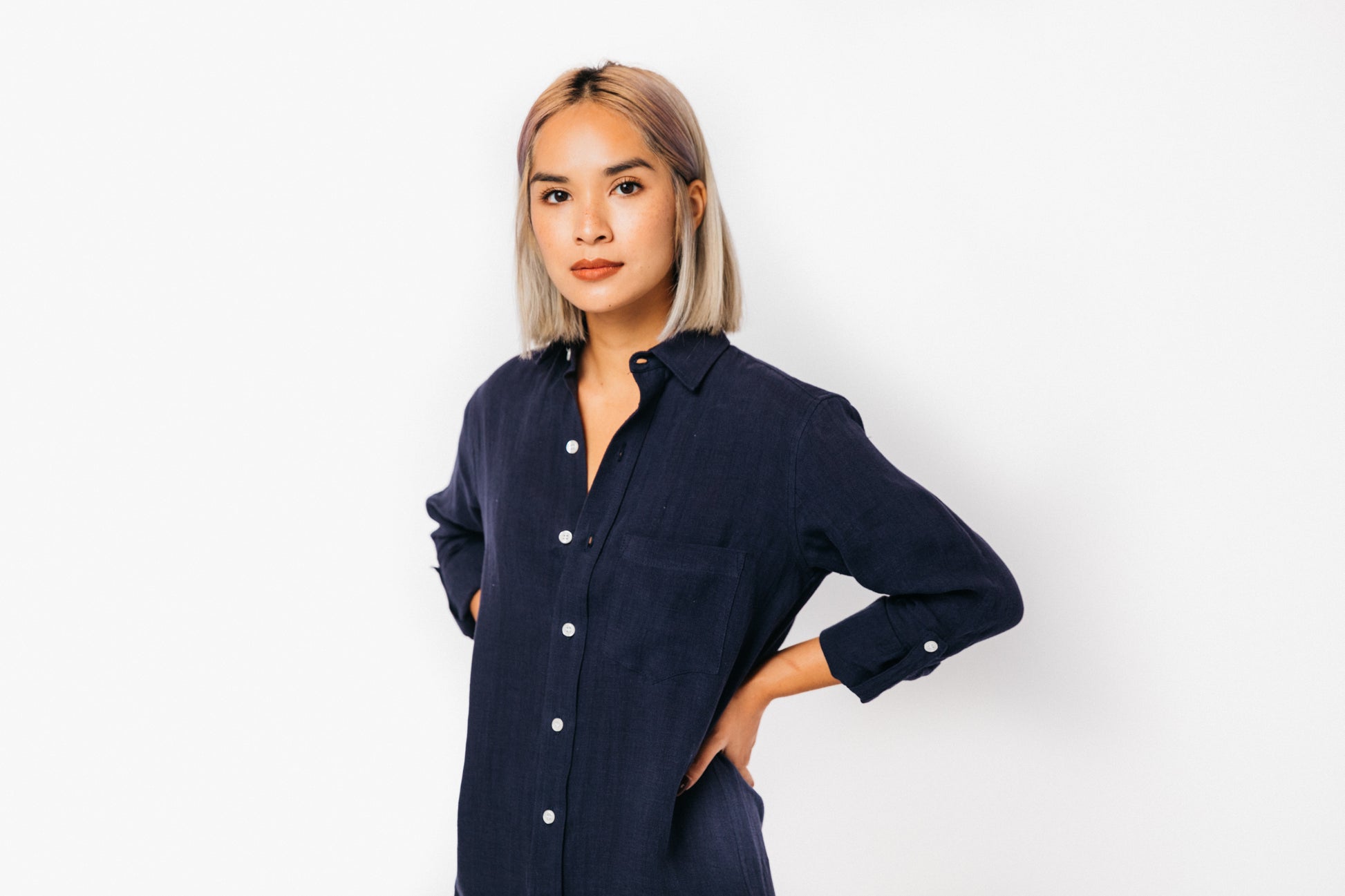 NAVY WASHED LINEN GIRLFRIEND DRESS